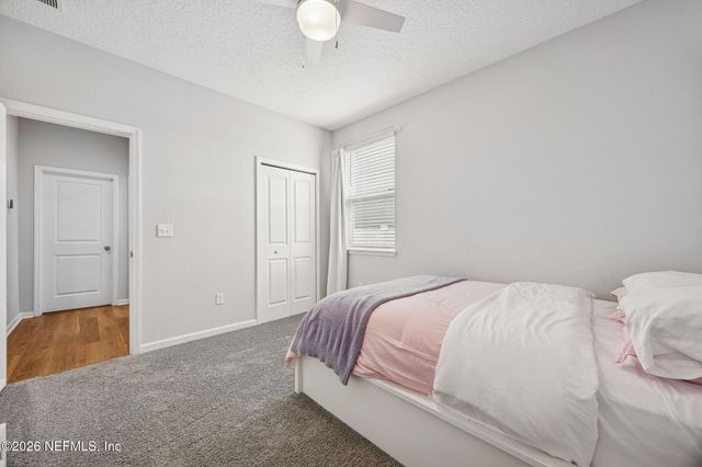 555 BLUE DAZE Street, Yulee, FL 32097