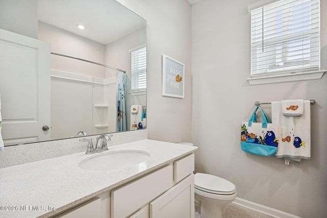 555 BLUE DAZE Street, Yulee, FL 32097