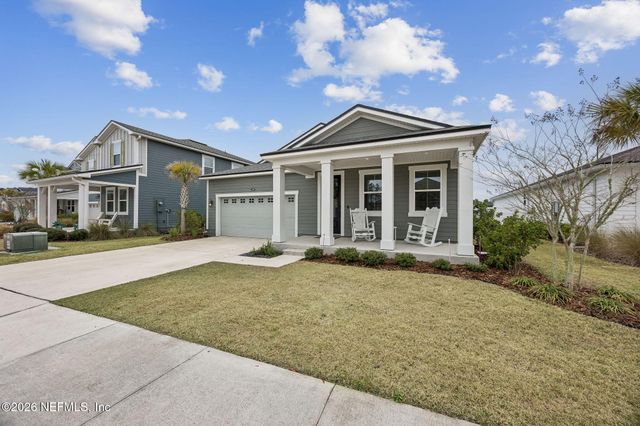 555 BLUE DAZE Street, Yulee, FL 32097