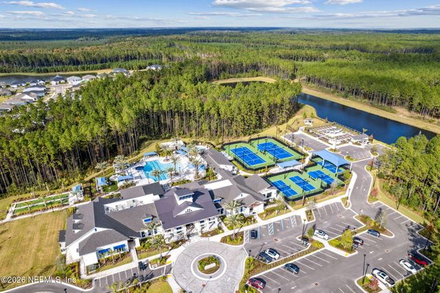 555 BLUE DAZE Street, Yulee, FL 32097