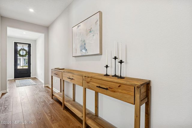 555 BLUE DAZE Street, Yulee, FL 32097