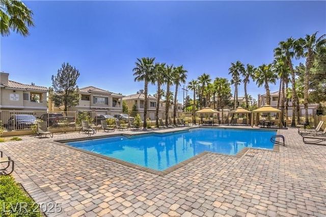 251 South Green Valley Parkway 1421, Henderson, NV 89012