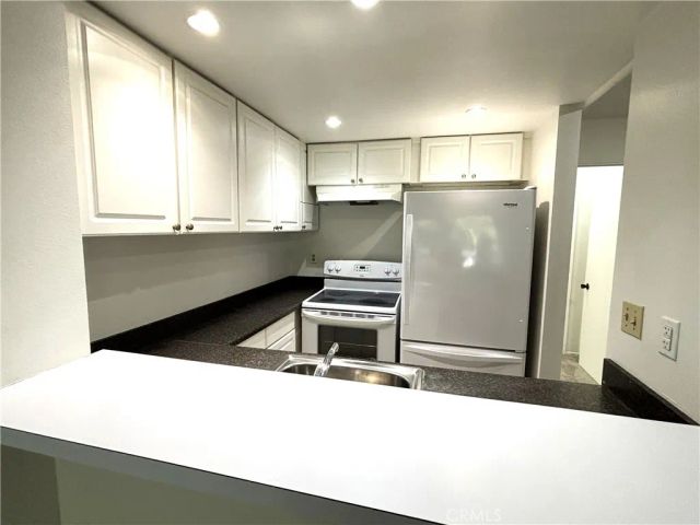 7890 E Spring 4V, Long Beach, CA 90815