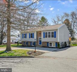 40 SANDY CT, Hanover, PA 17331