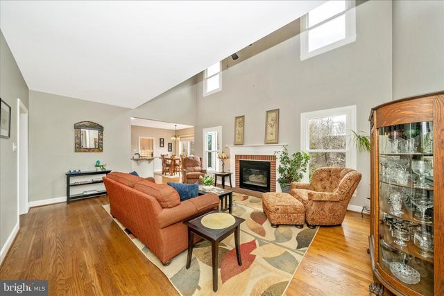 3339 KNOLLS PKWY, Ijamsville, MD 21754