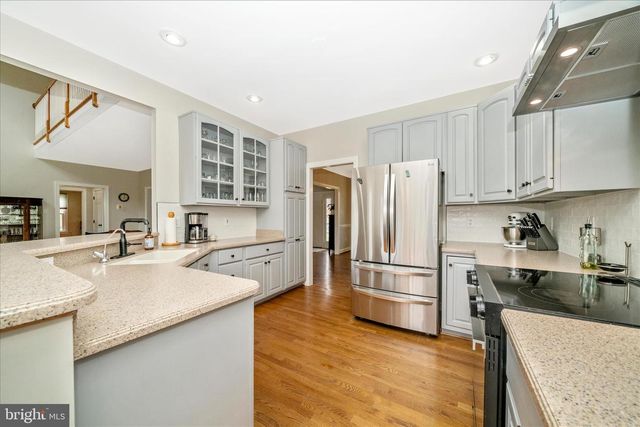 3339 KNOLLS PKWY, Ijamsville, MD 21754