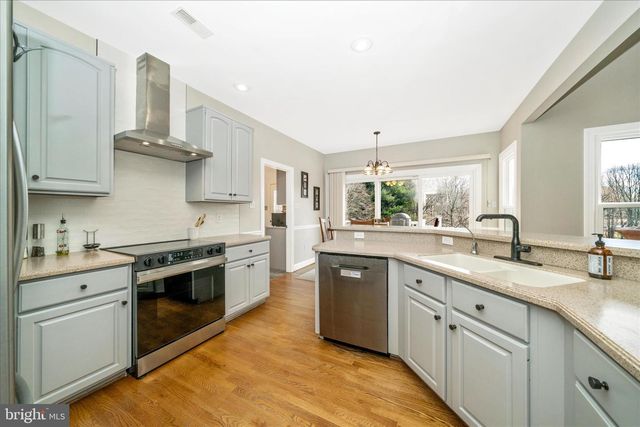 3339 KNOLLS PKWY, Ijamsville, MD 21754