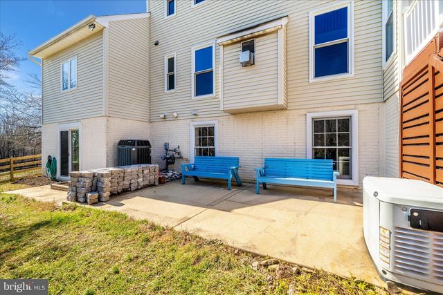 3339 KNOLLS PKWY, Ijamsville, MD 21754