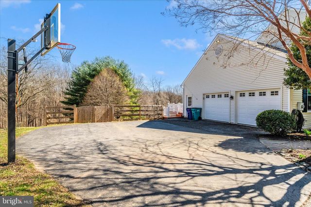 3339 KNOLLS PKWY, Ijamsville, MD 21754