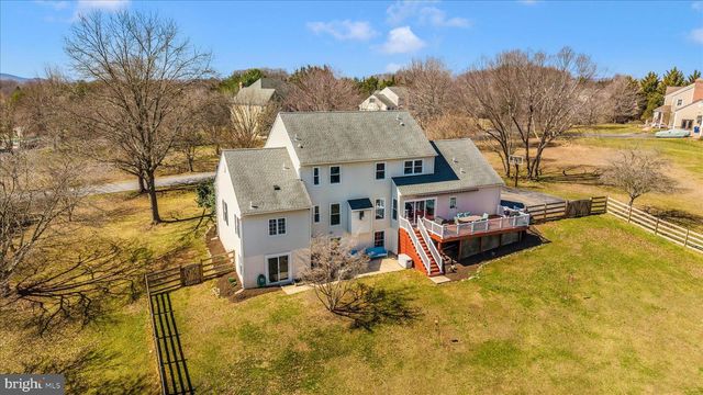 3339 KNOLLS PKWY, Ijamsville, MD 21754