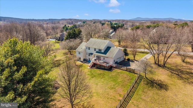 3339 KNOLLS PKWY, Ijamsville, MD 21754