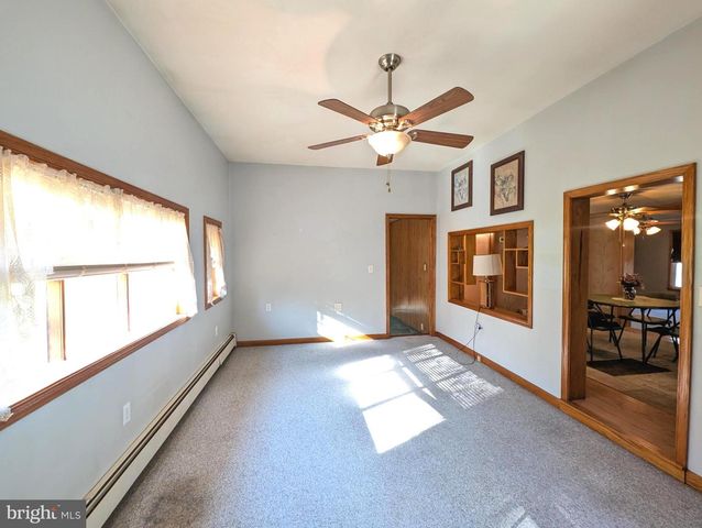 645 MILTONBERGER RD, Orrtanna, PA 17353