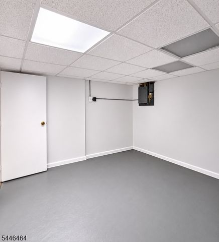 440 Preakness Ave, Paterson City, NJ 07502