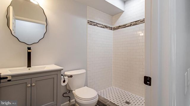 304 S WOLFE ST, Baltimore, MD 21231