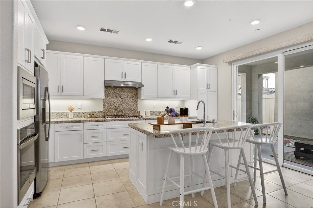 Image 5 of property listing at 20506 Galloway Drive, Saugus, CA 91350