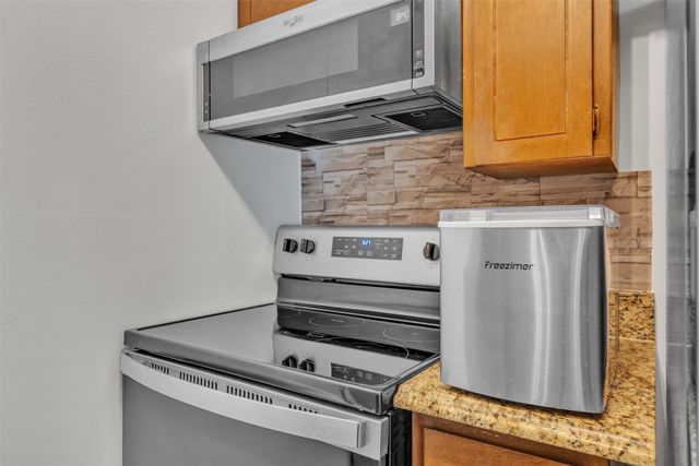 4024 Ridglea Country Club Drive 611, Fort Worth, TX 76126