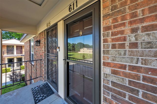 4024 Ridglea Country Club Drive 611, Fort Worth, TX 76126