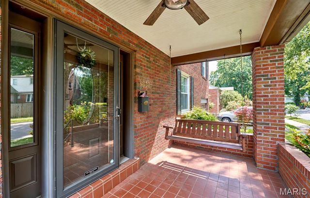 6909 Dartmouth Avenue, St Louis, MO 63130