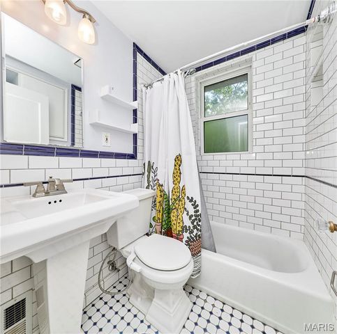 6909 Dartmouth Avenue, St Louis, MO 63130