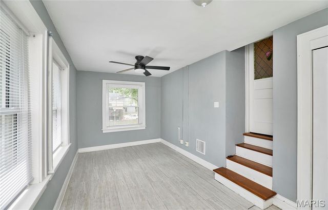 6909 Dartmouth Avenue, St Louis, MO 63130