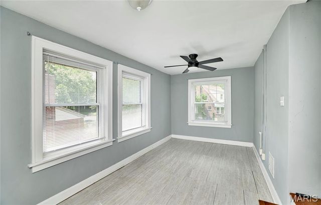 6909 Dartmouth Avenue, St Louis, MO 63130