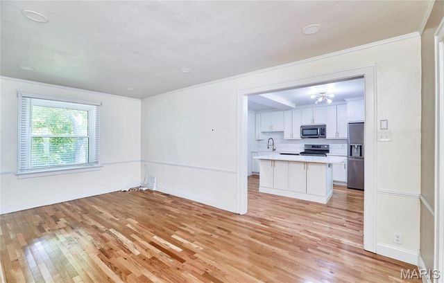 6909 Dartmouth Avenue, St Louis, MO 63130