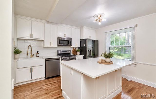 6909 Dartmouth Avenue, St Louis, MO 63130