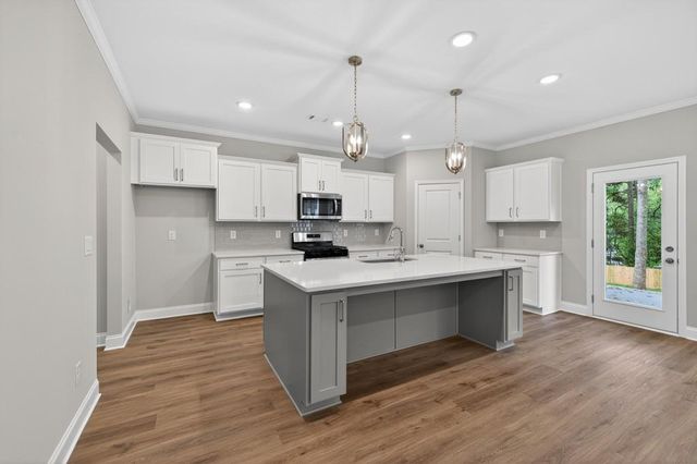 4862 White Street, Sugar Hill, GA 30518