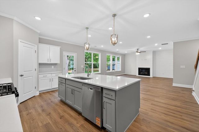 4862 White Street, Sugar Hill, GA 30518