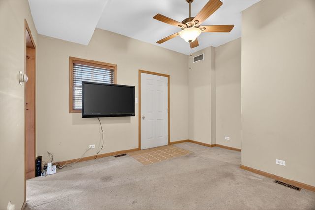 46 Lakeshore Drive, Wilmington, IL 60481