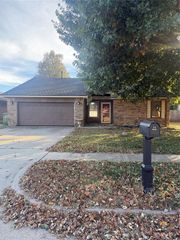 1308 Oswego Drive, Yukon, OK 73099