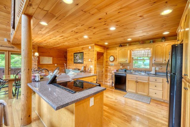 964 Walkabout Creek Road, Morganton, GA 30560