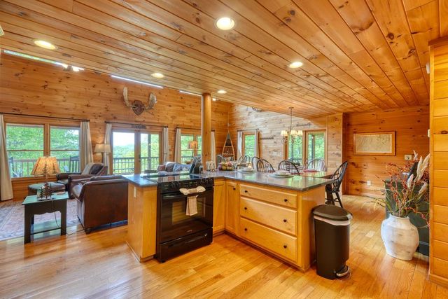 964 Walkabout Creek Road, Morganton, GA 30560