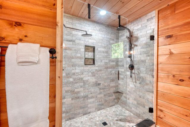 964 Walkabout Creek Road, Morganton, GA 30560