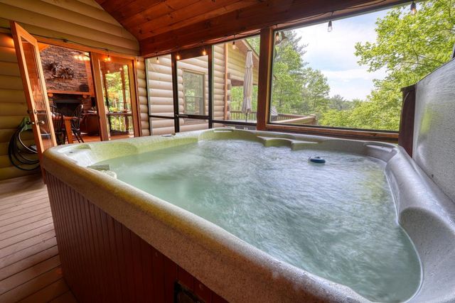964 Walkabout Creek Road, Morganton, GA 30560