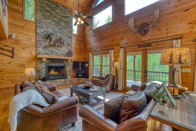 964 Walkabout Creek Road, Morganton, GA 30560