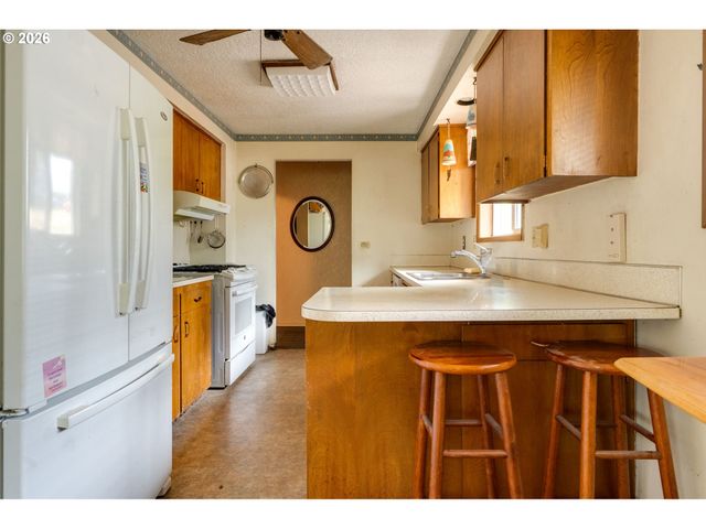 4309 Se VIEW ACRES Rd, Milwaukie, OR 97267