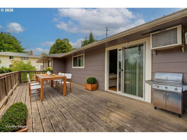 4309 Se VIEW ACRES Rd, Milwaukie, OR 97267