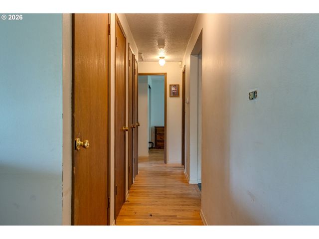 4309 Se VIEW ACRES Rd, Milwaukie, OR 97267