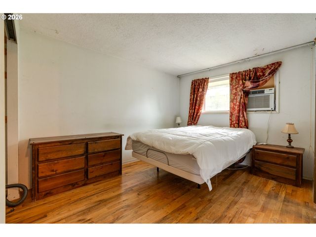 4309 Se VIEW ACRES Rd, Milwaukie, OR 97267