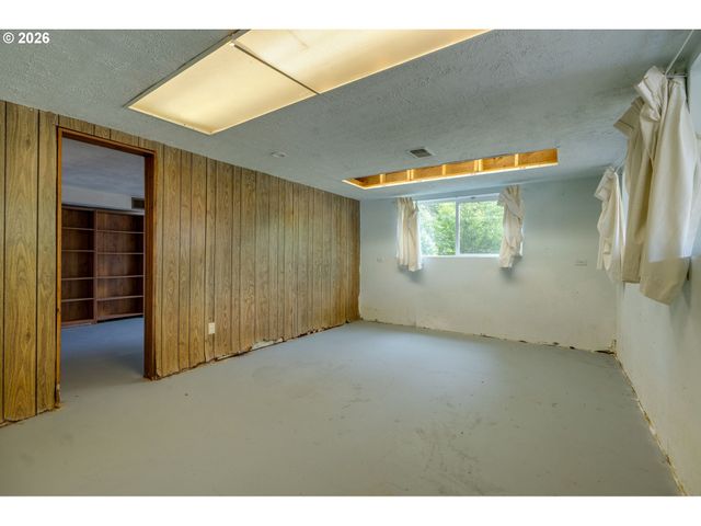 4309 Se VIEW ACRES Rd, Milwaukie, OR 97267