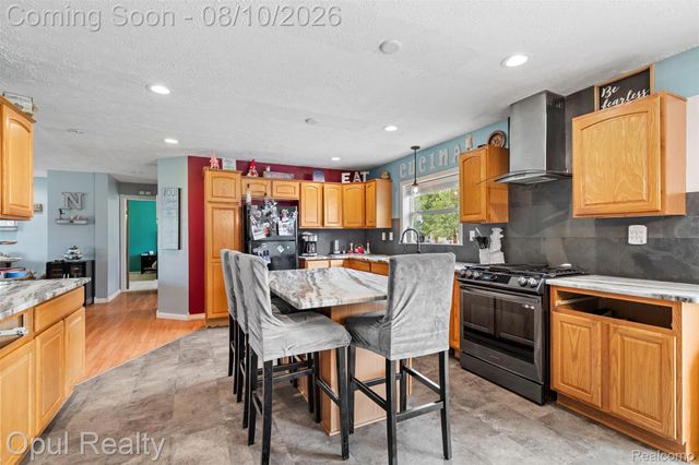 12792 Wells Road, London Township, MI 48160