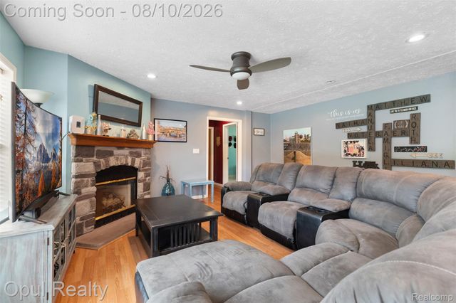 12792 Wells Road, London Township, MI 48160