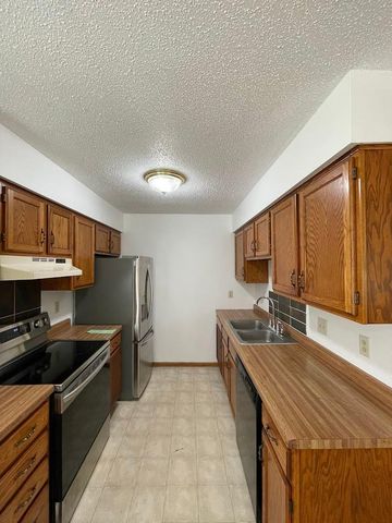 11923-11931 Wintergreen Street NW, Coon Rapids, MN 55448