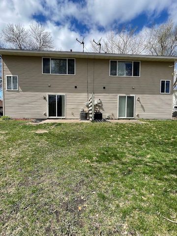 11923-11931 Wintergreen Street NW, Coon Rapids, MN 55448
