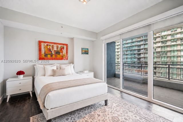 60 SW 13th St 4002, Miami, FL 33130
