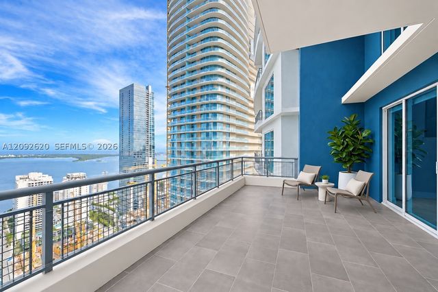 60 SW 13th St 4002, Miami, FL 33130