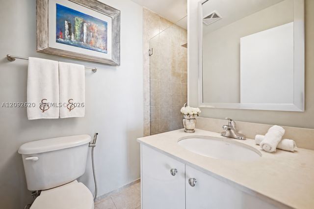 60 SW 13th St 4002, Miami, FL 33130
