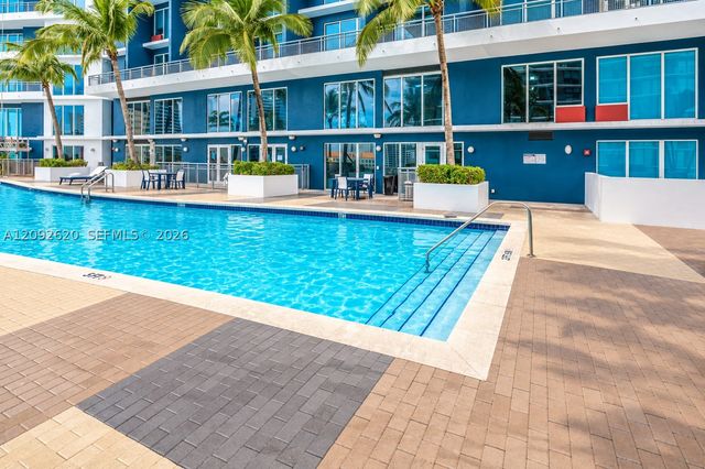 60 SW 13th St 4002, Miami, FL 33130