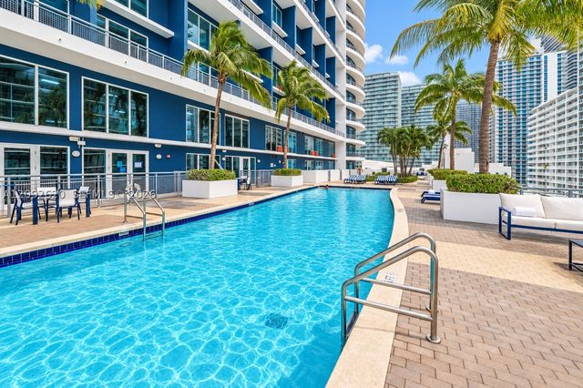 60 SW 13th St 4002, Miami, FL 33130